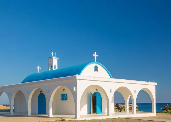 Villa Vitamin Blue